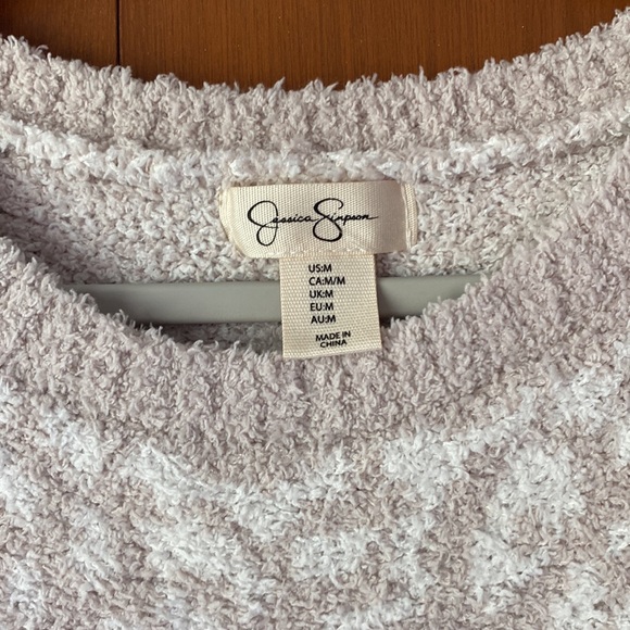 Jessica Simpson leopard/cheetah print sweater - Picture 4 of 7